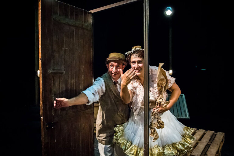 Internationales Strassentheater